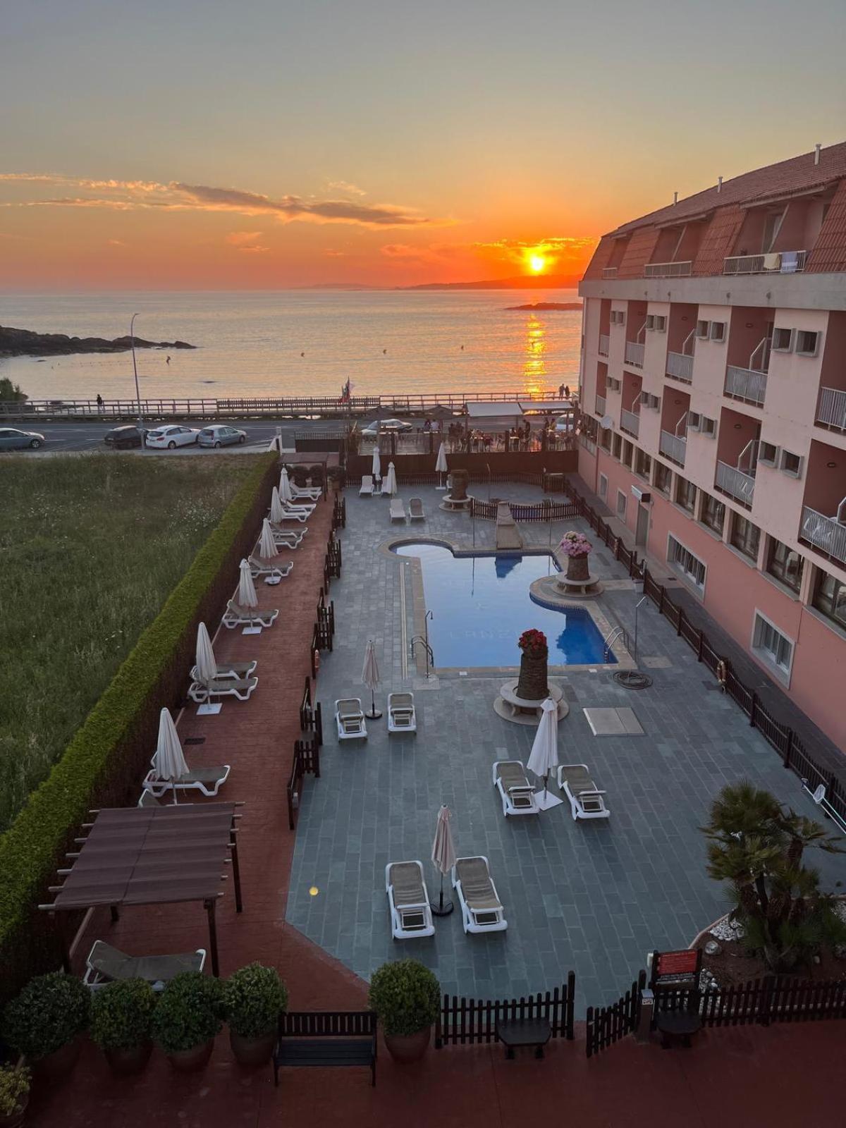 Hotel La Lanzada Playa de la Lanzada Exterior photo